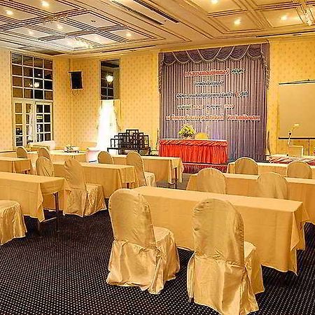 Rooks Holiday Hotel & Resort Mae Hong Son Esterno foto